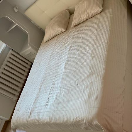 Alytus Apartament Bagian luar foto